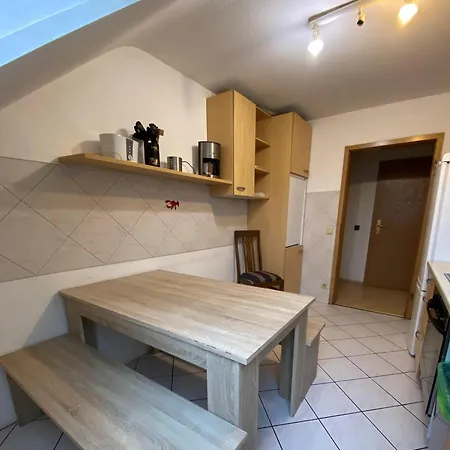 Apartment Penthouse - 4-zimmer Und Terrasse Karlsbad